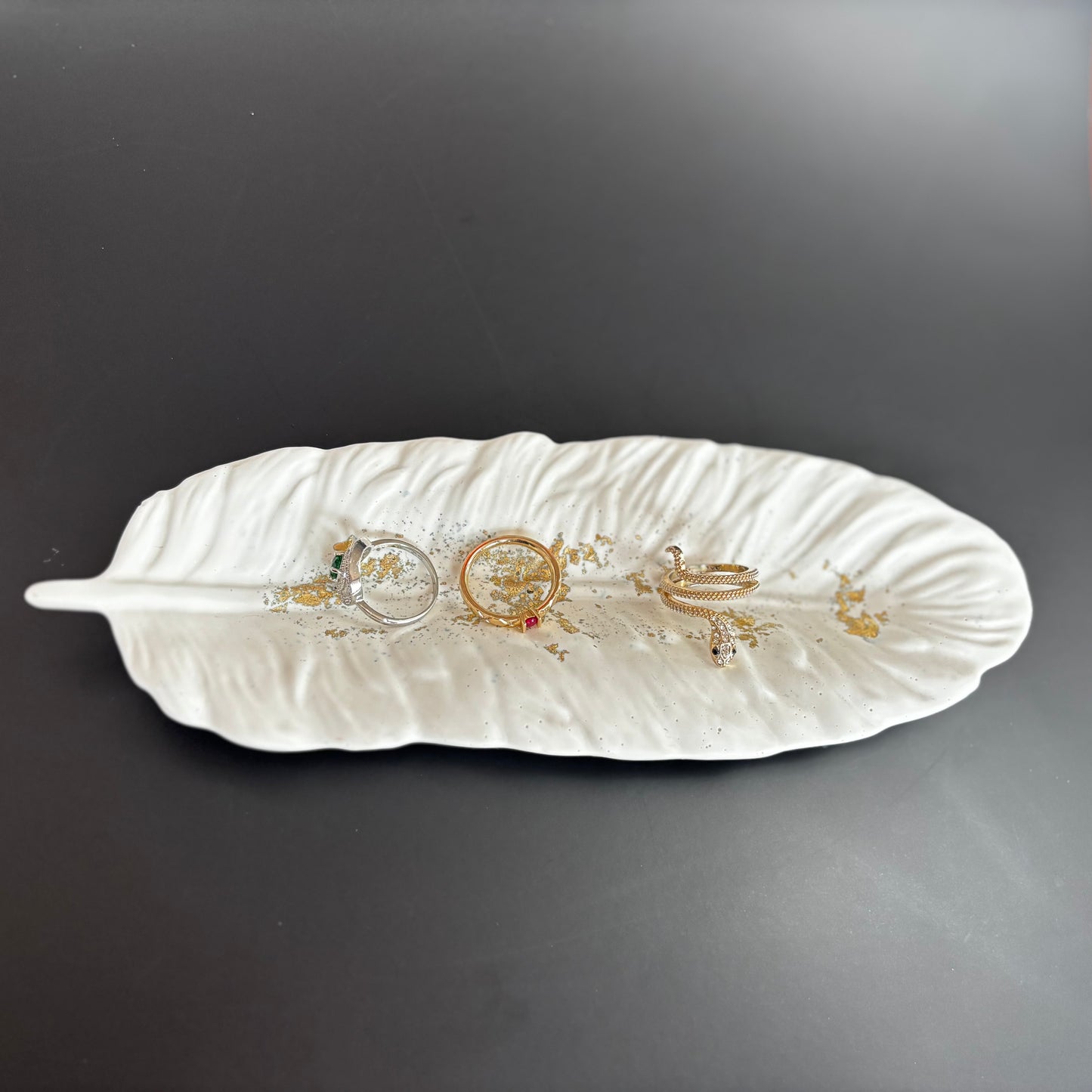Schmuckablage im Blatt-Design Elysian Elegance