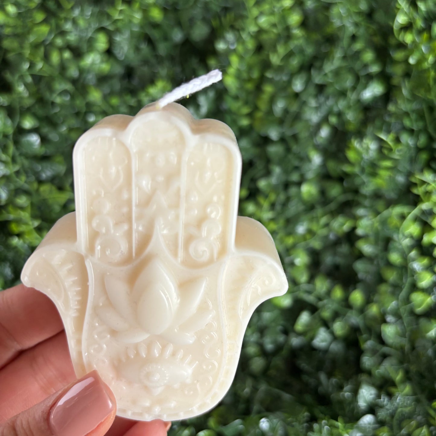 Hamsa-Hand Kerze – Schutz & Harmonie für dein Zuhause