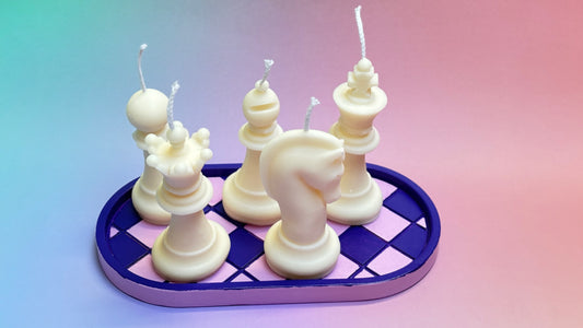 Schach-Kerzen-Set mit Tablett – Handgefertigt aus Jesin® & Rapswachs